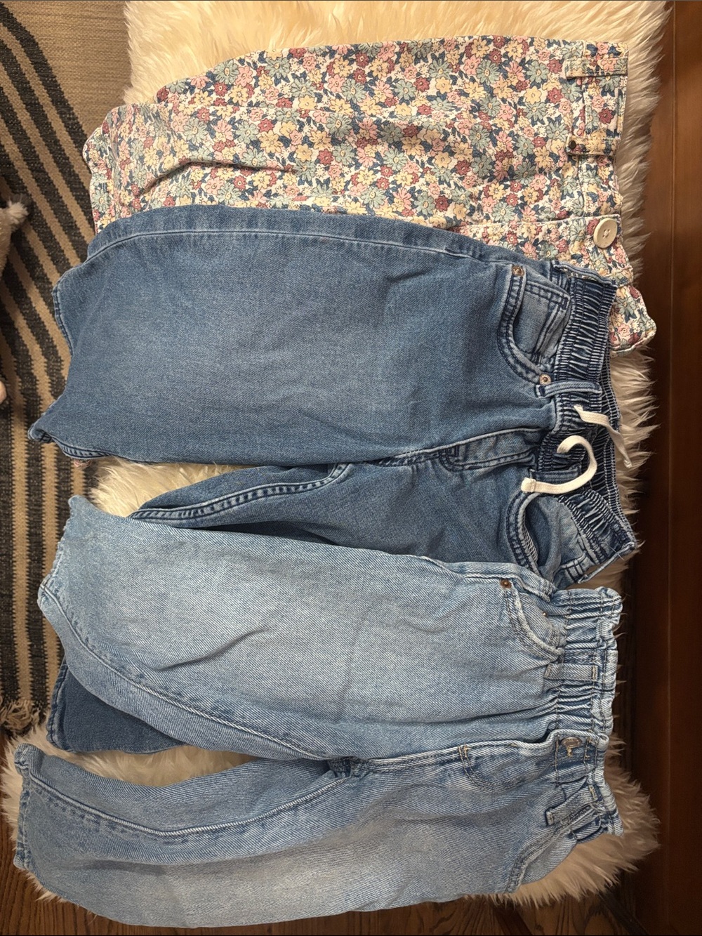 THREE pairs of ZARA & GAP jeans